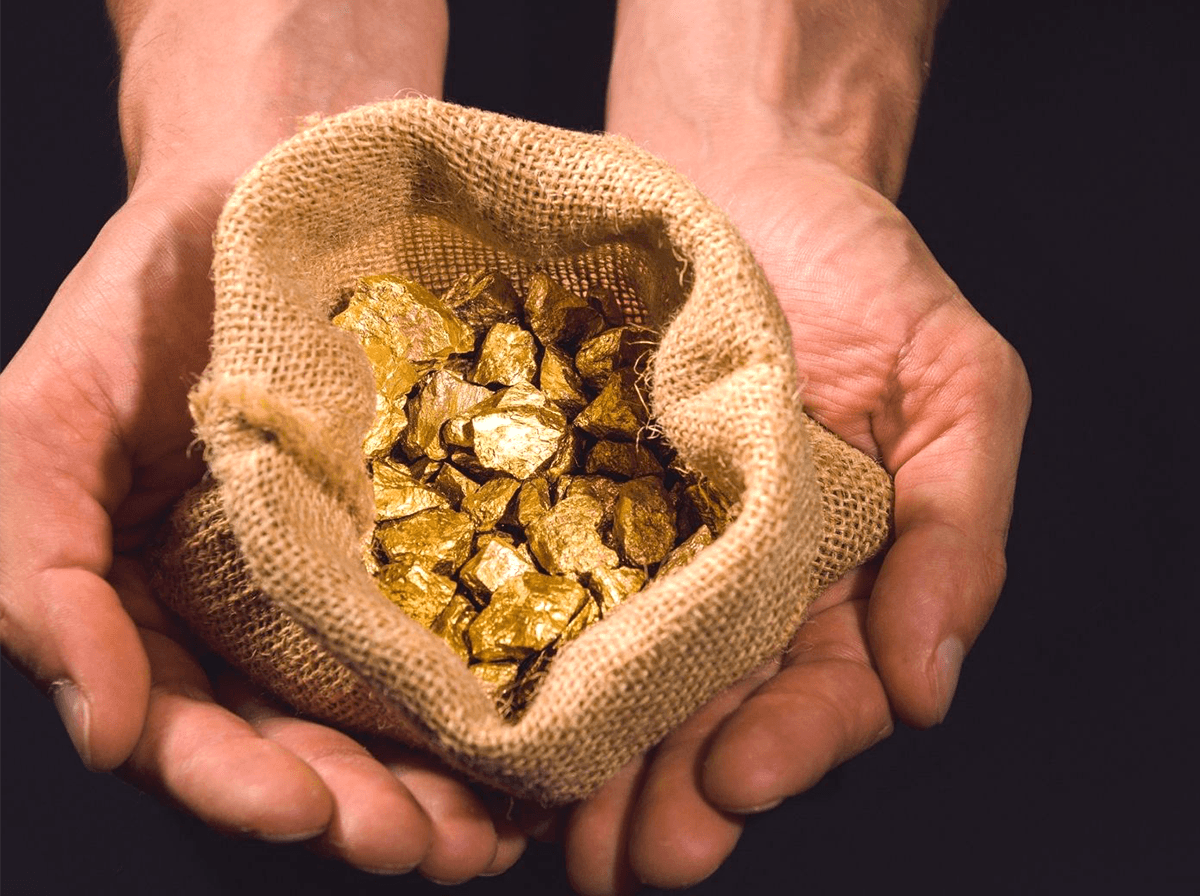 Goldnuggets im Säckchen